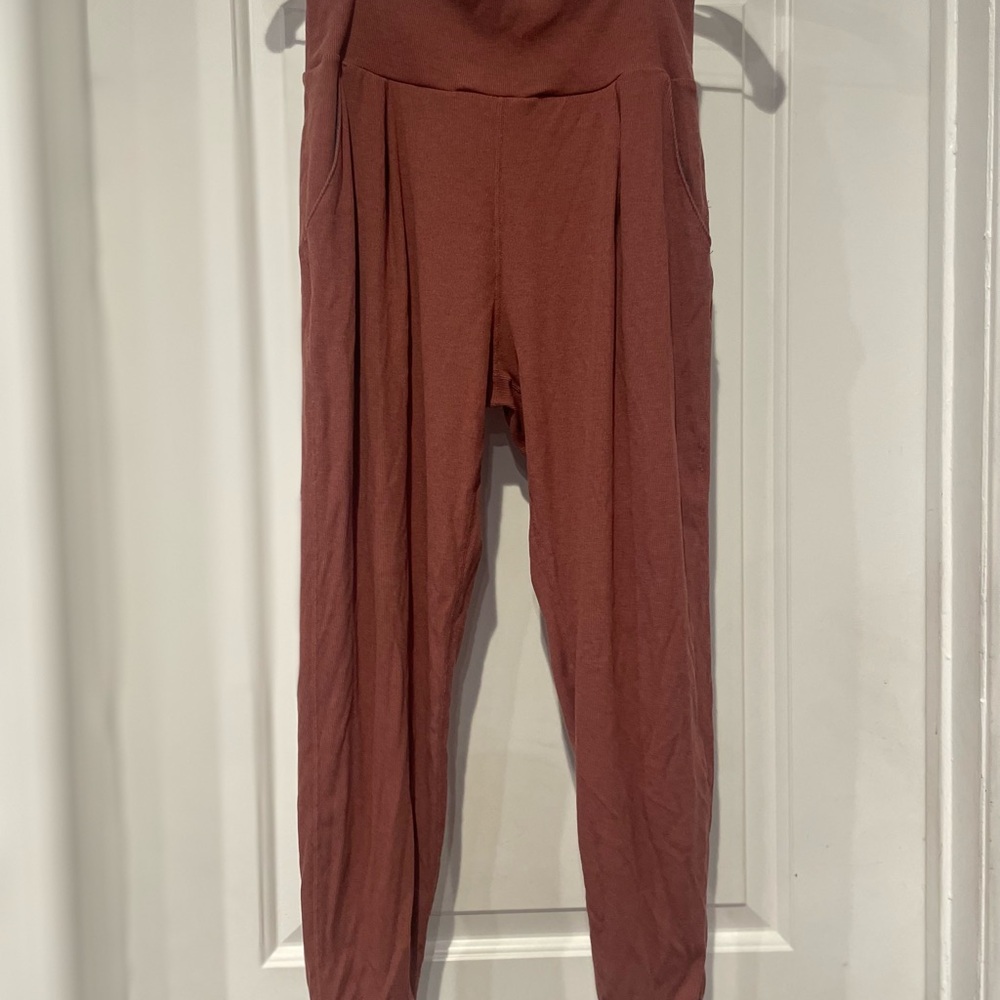 Vuori Women's Lux at Ease pants